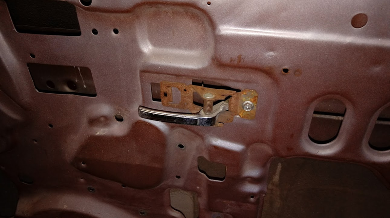 Illustration for article titled Latches? WE DON'T NEED NO STINKIN' LATCHES! Trans Am Moving Plan Day 12